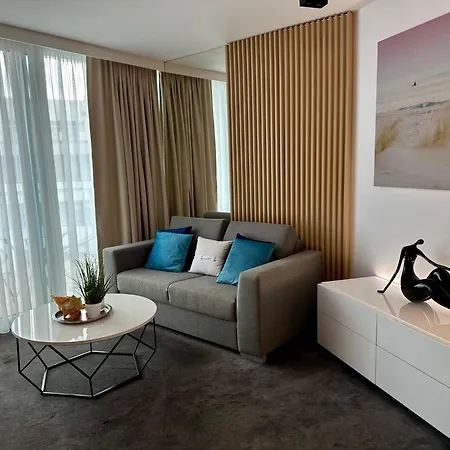Seaside Luxury Apartament