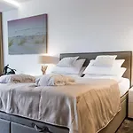 Seaside Luxury *