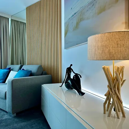 Seaside Luxury * קולובז'ג